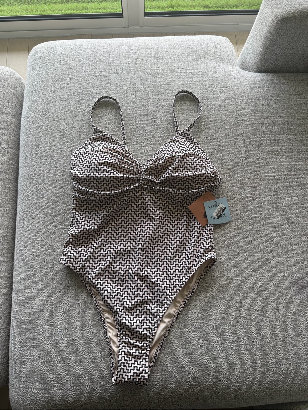 Shade & Shore Black and White Geometric One-Piece Swimsuit